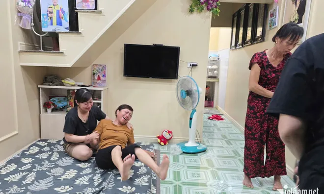 Vụ lật tàu tham quan vịnh Hạ Long: Chuyến đi cuối tuần đầy háo hức và niềm vui đoàn tụ đã trở thành bi kịch của gia đình 8 người