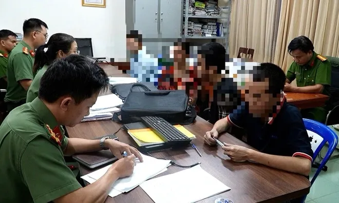 Lên mạng tìm cách bán thận, tưởng có tiền tỉ, nhưng kết cục lại bị "sang tay" cho ổ đánh bạc, lừa đảo trực tuyến tại Campuchia