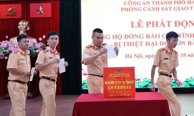 Phòng Cảnh sát giao thông Công an TP Hà Nội phát huy truyền thống đoàn kết, tinh thần “lá lành đùm lá rách”