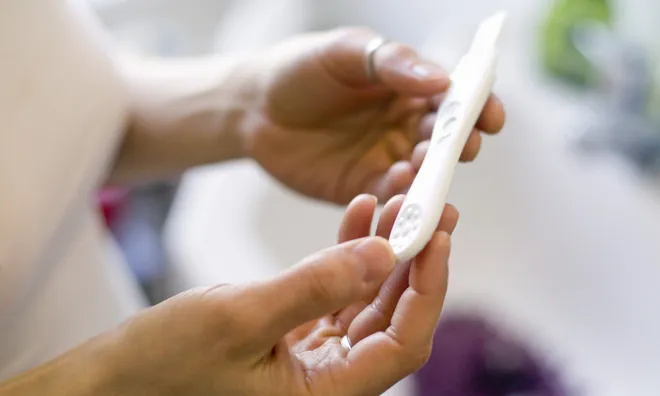 Mừng rỡ khi bạn gái có thai, tôi giục cưới thì cô ấy kiên quyết từ chối