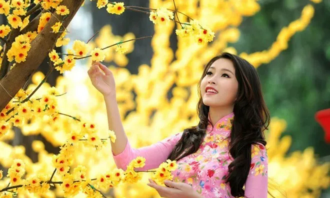 Người lao động nghỉ Tết Nguyên đán 2026 sớm có được hưởng lương không? Làm thêm vào ngày Tết Nguyên đán được trả lương như thế nào?