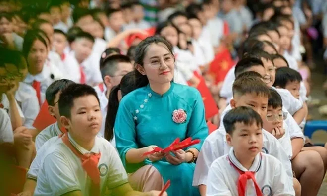 Toàn bộ bảng lương giáo viên năm 2026 khi áp dụng công thức mới và hệ số lương mới theo dự thảo Thông tư và Nghị định sẽ ra sao?
