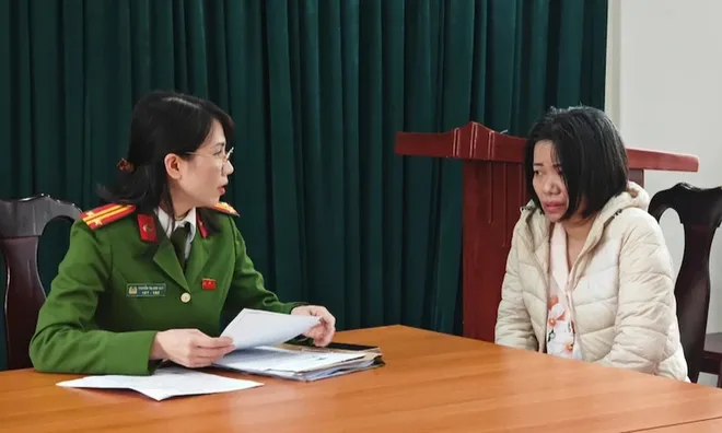 Bạo hành cụ bà 82 tuổi, nữ giúp việc chia sẻ gây phẫn nộ