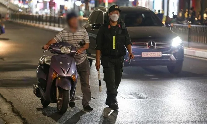 Uống rượu, bia rồi dắt xe máy đi bộ thì vẫn sẽ có thể bị phạt trong trường hợp này, người tham gia giao thông chú ý ngay kẻo mất tiền