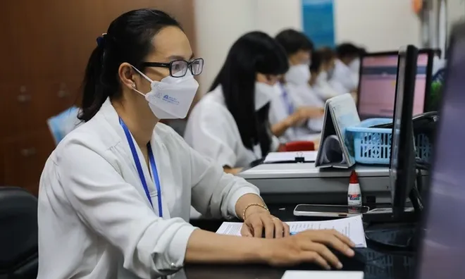 Từ ngày 27/1/2026: Hỗ trợ một lần 5.310.000.000 đồng/người và 100% thuế thu nhập cá nhân khi giáo sư được tuyển dụng vào CCVC thuộc chính sách thu hút trọng dụng người có tài năng, cụ thể ra sao?