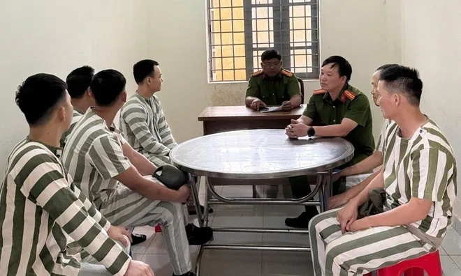 Phạm nhân có thể video call với người nhà mỗi tháng 1 lần theo đề xuất mới nhất của Bộ Công an chi tiết ra sao?