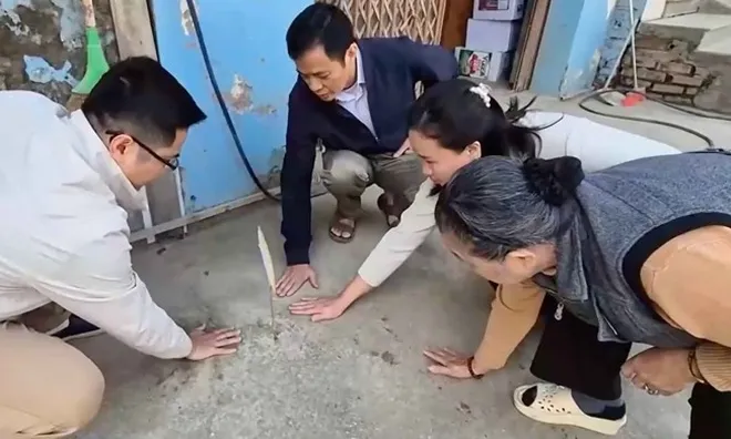 Giải mã nguyên nhân đoạn vỉa hè có nhiệt độ cao bất thường, từ 40-50 độ C ở Hà Nội