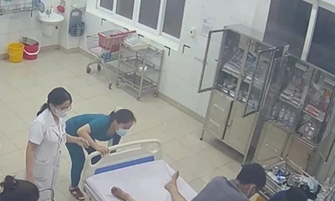 Vừa đặt chân vào viện, người đàn ông đột ngột ngừng tim – những phút giành giật sự sống!