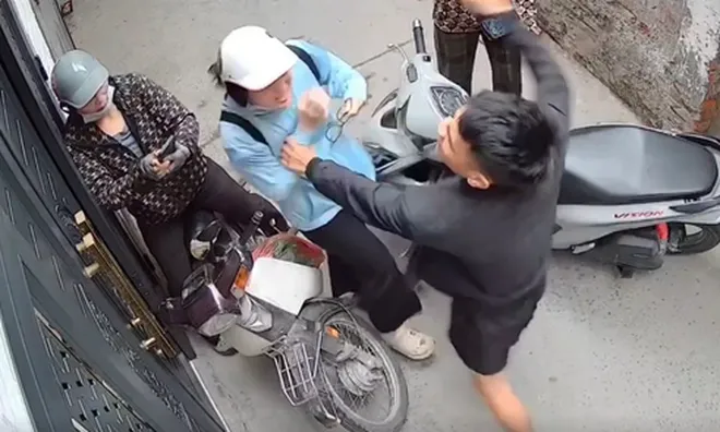 Chặn xe giữa đường, tát liên tiếp vào đầu và mặt cô gái ở Hà Nội: Nguyễn Văn Khuyến bị triệu tập