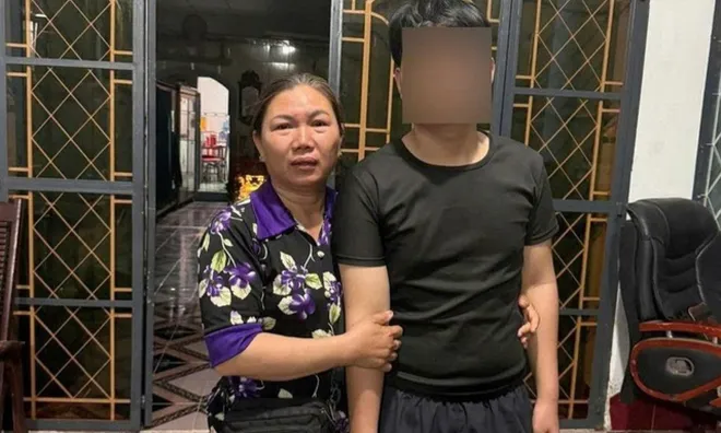 Vụ nam sinh lớp 10 mất tích sau khi lên xe taxi: Đã được gia đình chuộc về từ Campuchia, tâm lý hoảng loạn, bất ổn