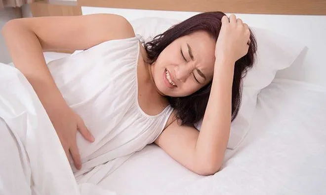 Vợ ba lần sảy thai, bác sĩ phát hiện “thủ phạm” chính là thứ người chồng hay dùng