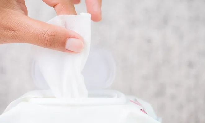 Cảnh báo: 3 nhãn hiệu khăn lau y tế nhiễm vi khuẩn có thể gây chết người