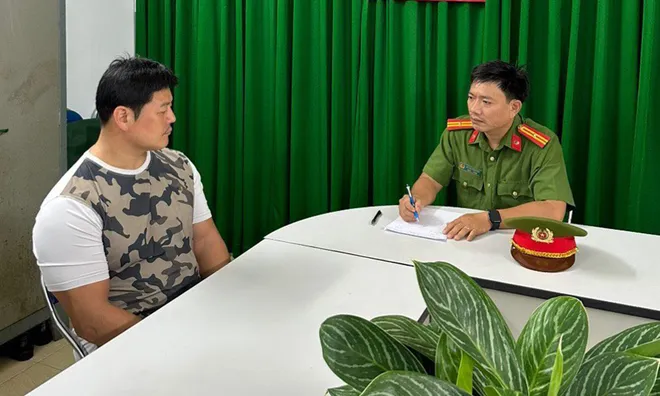 "Ông trùm” mại dâm người Hàn ở TP.HCM: Công an tiết lộ từng có tới 12 tiền án