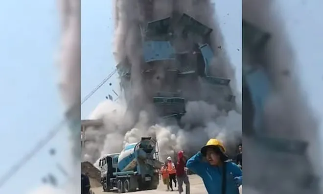 Clip: Kinh hoàng khoảnh khắc tòa nhà cao tầng ở Thái Lan sụp đổ sau dư chấn động đất