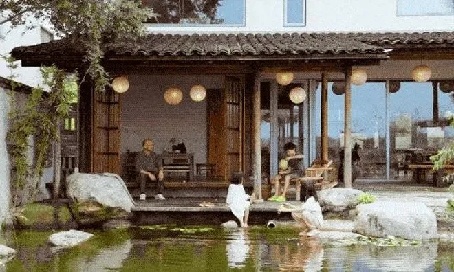 Bỏ phố về quê với 50 tỷ đồng, vợ chồng sống đời thong dong bên ruộng vườn sông nước hơn 2.000m2: "Rất đáng giá!"