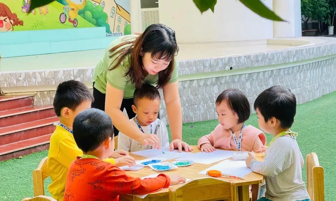 Quy định mới nhất về chế độ nghỉ hưu ở tuổi cao hơn đối với nhà giáo trong cơ sở giáo dục công lập