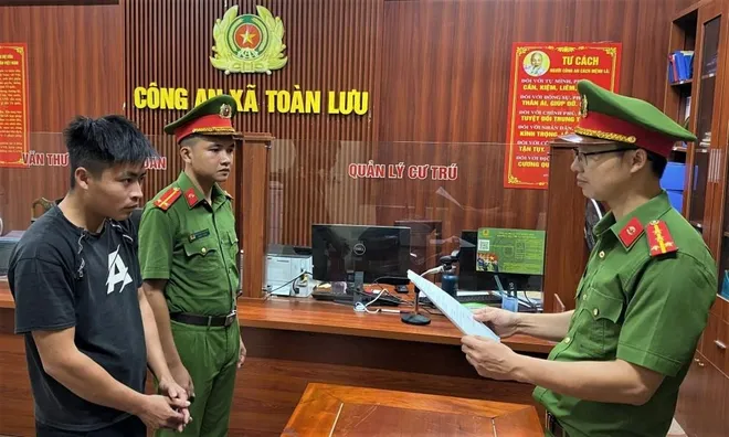 Đặng Đình Thắng bị bắt vì trộm 21 con gà