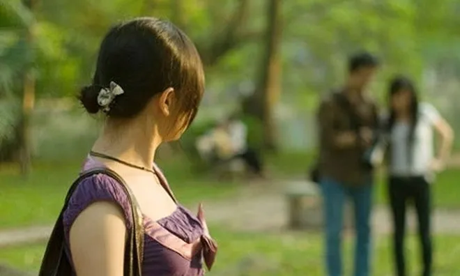 Ngày tôi nhận ra mình thích người yêu cũ của bạn thân, tôi phải đối mặt với lựa chọn không ai dám chọn