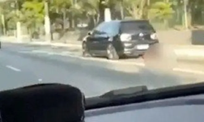 Clip: Người phụ nữ bị bạn trai cũ đâm xe và kéo lê hơn 1km, phải cắt bỏ 2 chân