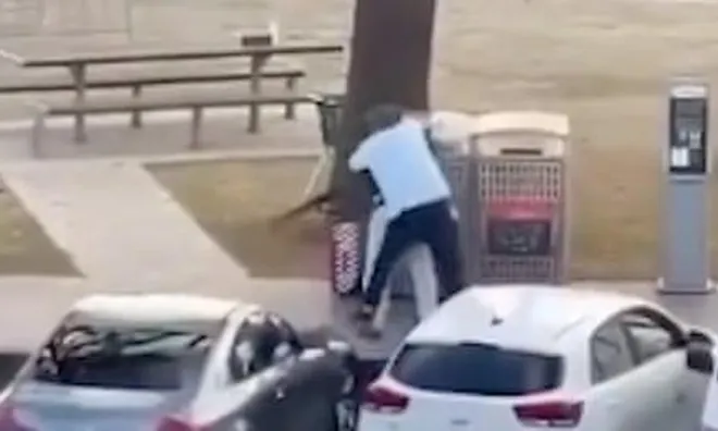 Ít nhất 11 người chết trong vụ xả súng, người dân dũng cảm lao đến khống chế nghi phạm