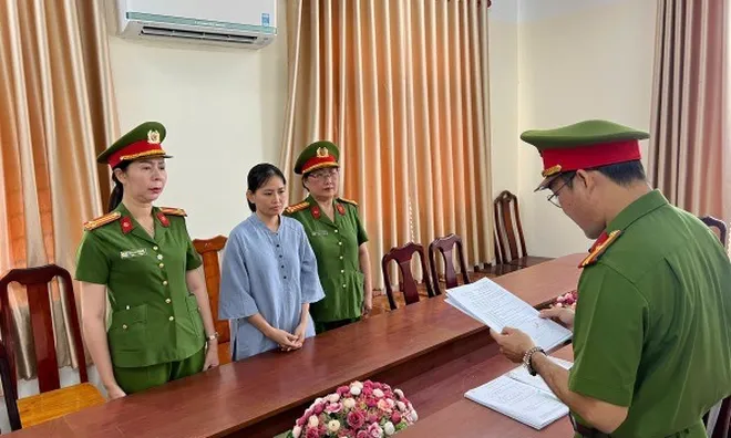 Bắt Nguyễn Thị Hồng Đào