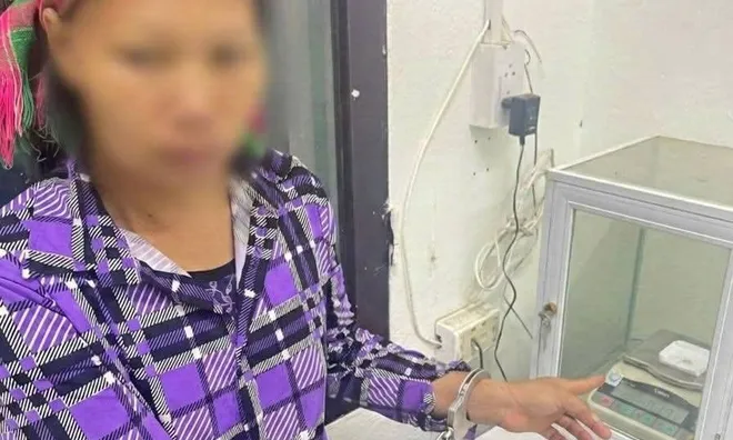 Bắt "nữ quái"  Phùng Nải Mình