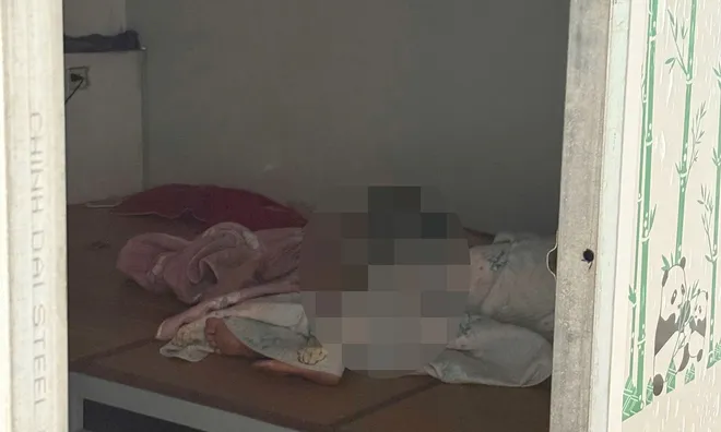 Phát hiện thi thể 2 anh em ở dưới ao và trong phòng trọ ở Hưng Yên: Bà nội nguy kịch tại hiện trường