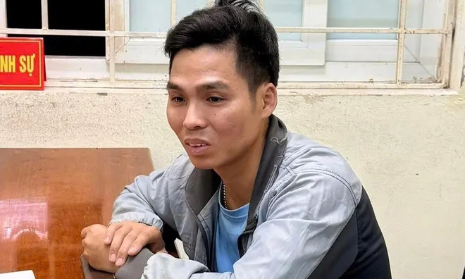 Tạm giữ hình sự Trần Văn Phương- tài xế xe tải "đuổi bắt" với CSGT trên đại lộ Thăng Long
