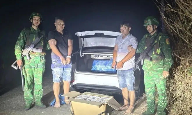Bắt Nguyễn Hoàng Tuấn