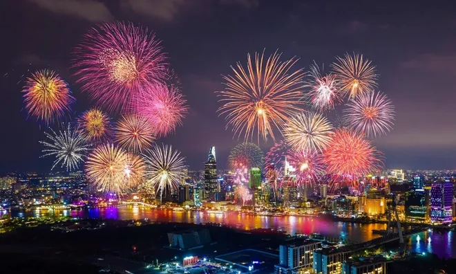 Bộ Nội vụ đề xuất Tết Dương lịch 2026 nghỉ 4 ngày