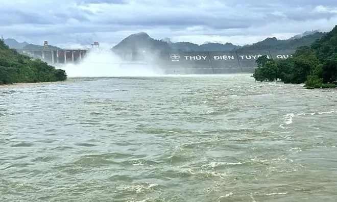 Bộ Nông nghiệp và Môi trường lệnh mở cửa xả đáy hồ thủy điện Tuyên Quang