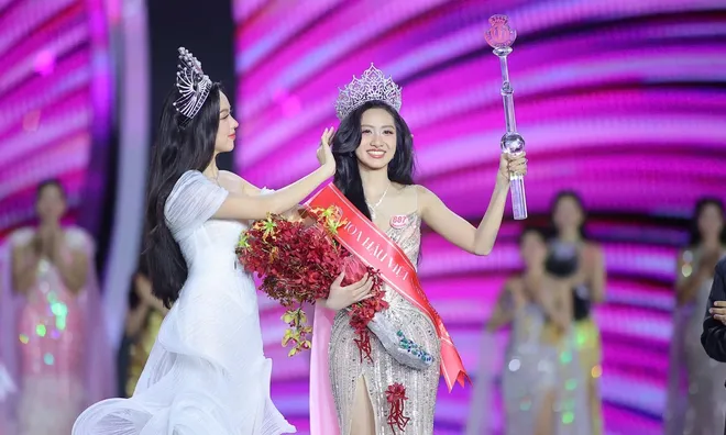 Sốc trước ảnh đời thường của Tân Hoa hậu Việt Nam 2024