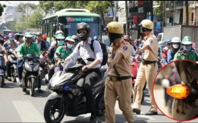 Bật xi nhan nhưng không rẽ, tài xế có bị xử phạt?