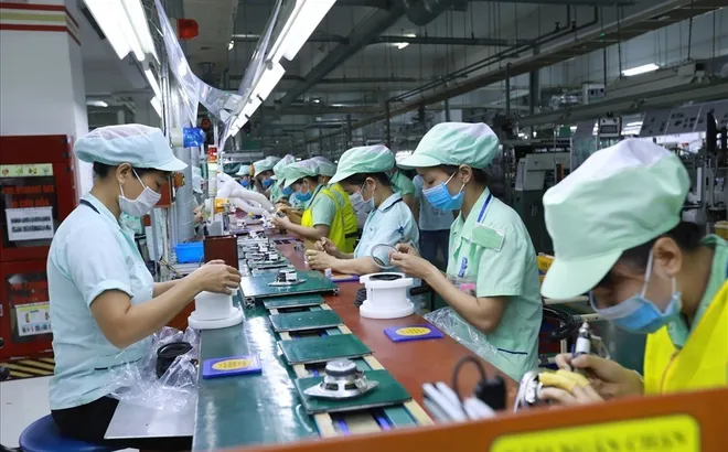 Trường hợp nào thì người lao động nghỉ làm vẫn được hưởng nguyên lương?