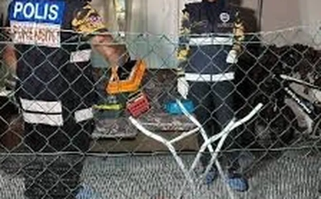 Bé gái 6 tuổi tử vong thương tâm vì bị kẹp vào chiếc bàn gấp mà nhiều gia đình ở Việt Nam mua về dùng hằng ngày