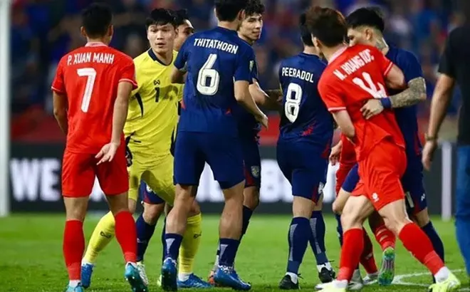 Truyền thông Thái Lan chê trách bàn thắng của Supachok "gắt" như thế nào?