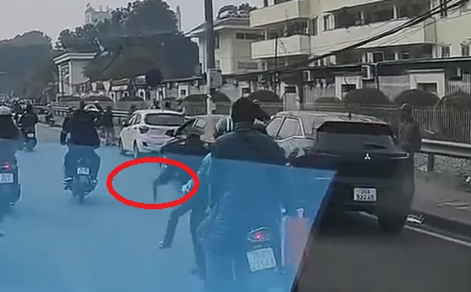 Hà Nội: Xác minh clip tài xế Grab bị tấn công bằng hung khí khi đang chở khách