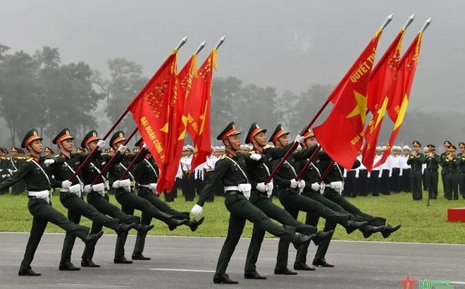 Phụ cấp tăng thêm 400% theo Nghị định 363 trong quân đội được tính trên những khoản lương nào?