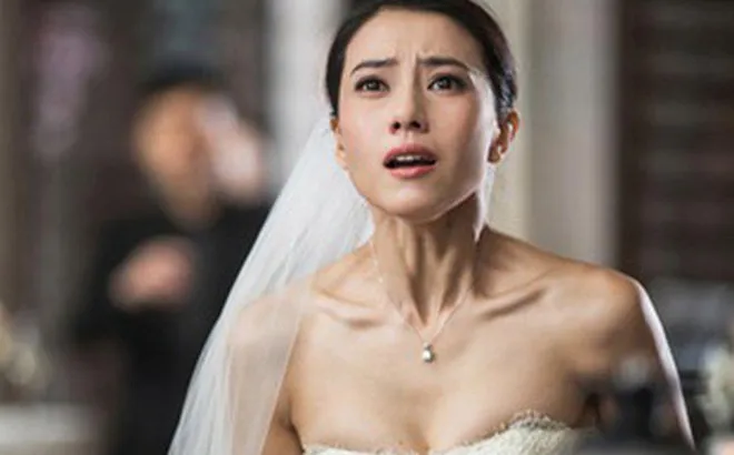 Chồng cũ mang 1 tỷ đến đám cưới tôi, chú rể lập tức đặt 500 triệu xuống bàn