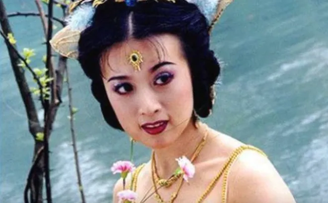 Mỹ nhân tai tiếng nhất Tây Du Ký Kim Xảo Xảo:: "Công chúa Khổng Tước” thị phi ngày nào giờ sống kín tiếng nhưng đầy xa hoa