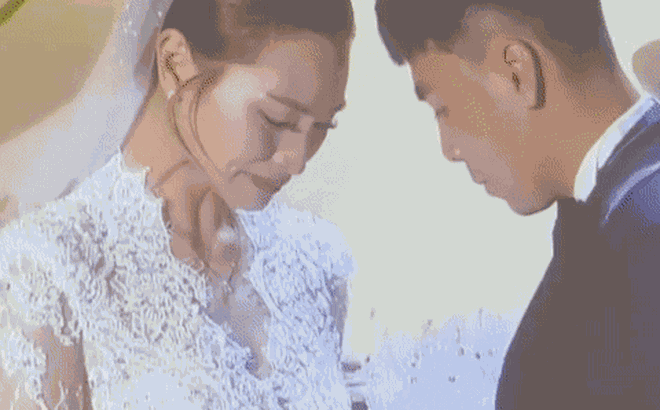 Đức Huy giấu gì trong bó hoa? Sự thật khiến MC Huyền Trang bật khóc ngay trên lễ đường