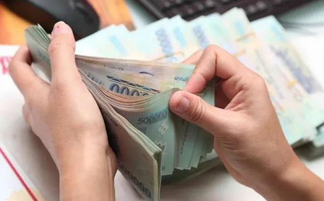 Viên chức y tế được nhận 1.771.000 đồng/tháng cùng kỳ lương hàng tháng theo Nghị quyết 25 nếu thuộc trường hợp nào?