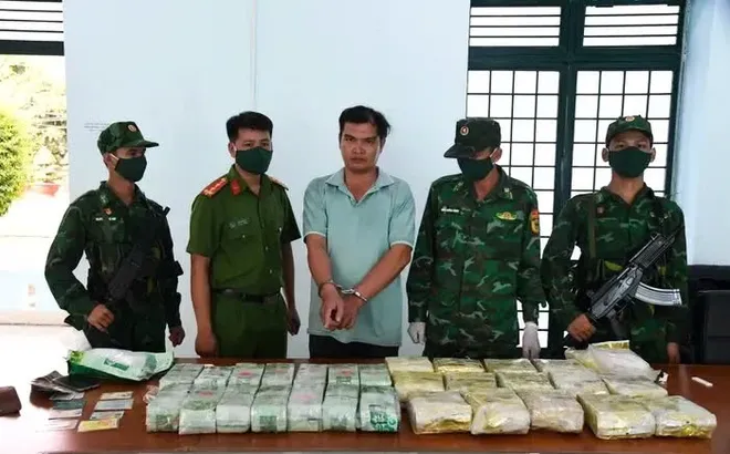 Bộ đội Biên phòng bắt giữ nhóm đối tượng cùng 30kg ma túy đá