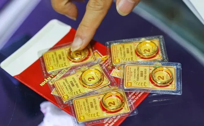 Vàng nhẫn đắt hơn vàng miếng SJC, nỗi lo giá lên tới 100 triệu/lượng