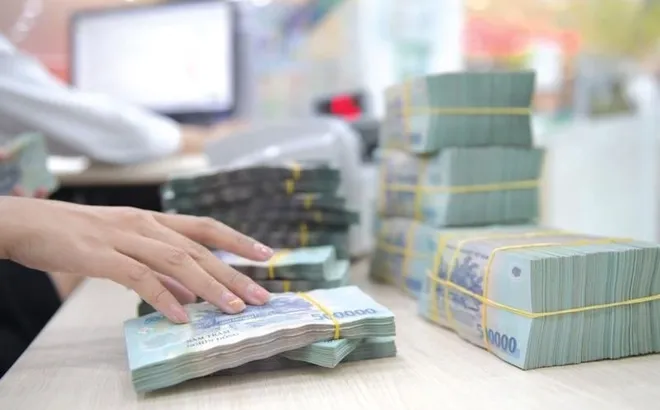 Tín dụng triệu tỷ đổ vào BĐS: 'Không siết chặt' nhưng thường trực nỗi lo rủi ro