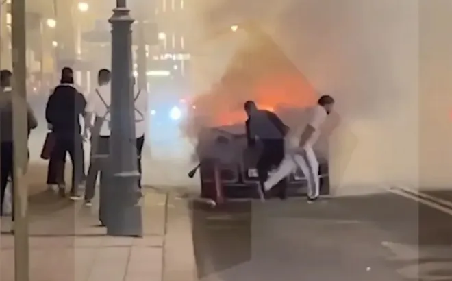 Limousine của Tổng thống Putin bốc cháy tại thủ đô Moscow: Người trong xe có bị thương?