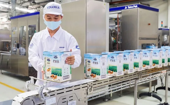 Vinamilk và “ván bài” Mộc Châu Milk