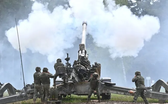 Ukraine dồn quân đến "pháo đài cuối cùng" ở Kursk, quyết giữ "quân bài mặc cả" trên đất Nga