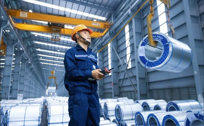 Sếp Hòa Phát (HPG) muốn "sang tay" số cổ phiếu trị giá 141,62 tỷ đồng cho con trai