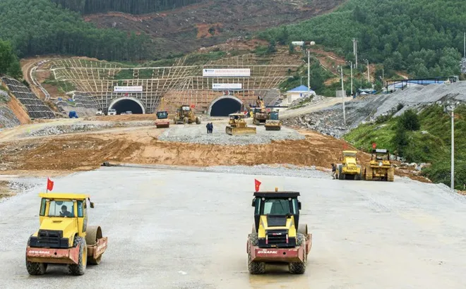 Bộ Xây dựng: Giải ngân vốn đầu tư công đạt hơn 54% kế hoạch năm